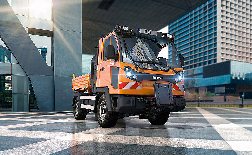 Geräteträger bzw. Lastenträger im kommunalen Einsatz.